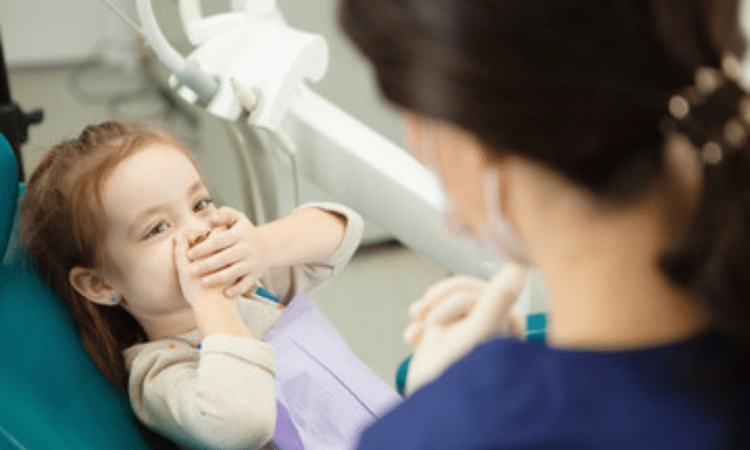 help child visit dentist